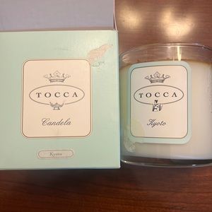 🚪NIB Tocca Candle  scent Kyoto
A brand new large tester 
A little imperfect
